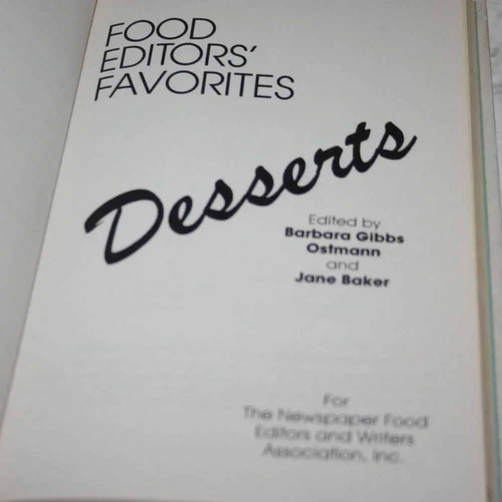 Food Editor's Favorite Desserts vintage book 1988 (Bf)
